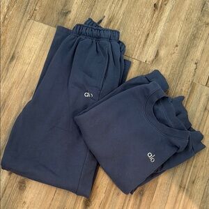 ALO Yoga Deep Blue Lounge Set